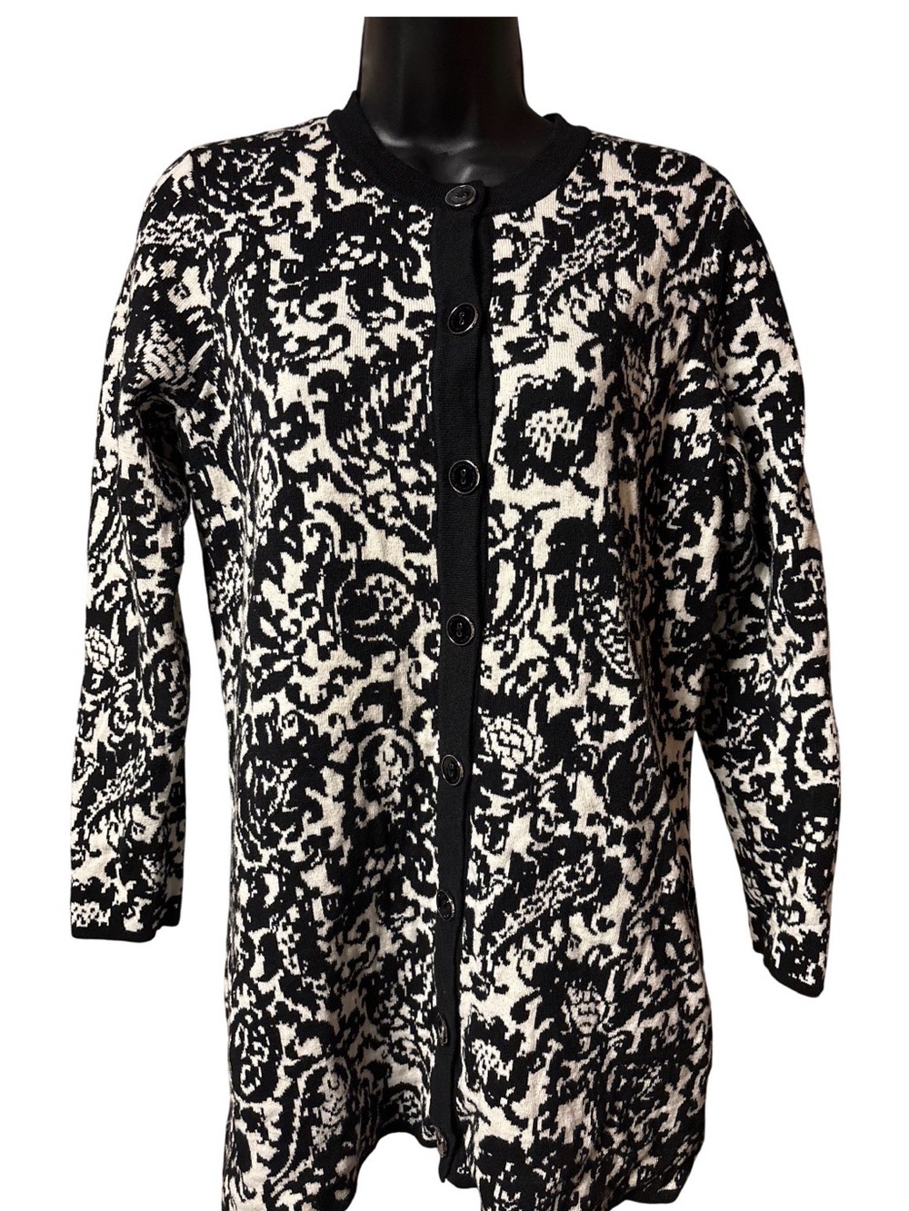 Isaac Mizrahi Black and Cream Floral Jacquard Cardigan